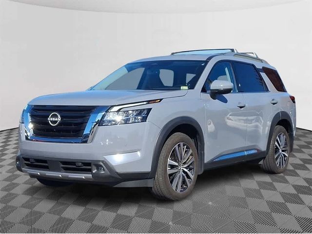 2022 Nissan Pathfinder Platinum