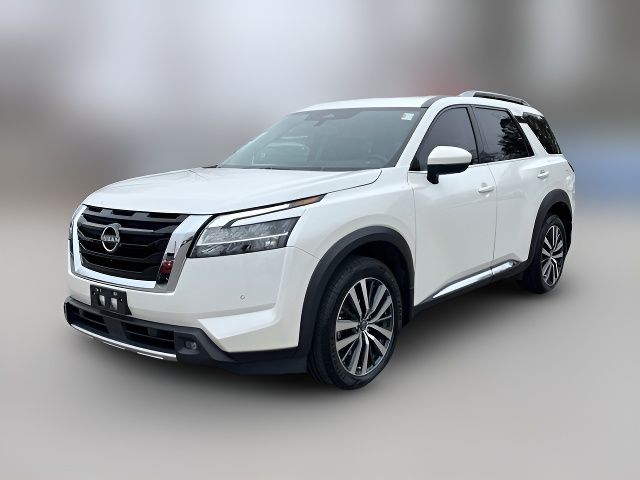 2022 Nissan Pathfinder Platinum