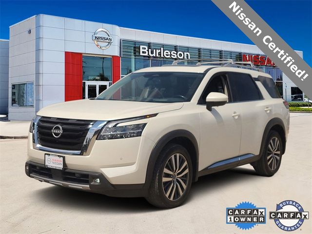 2022 Nissan Pathfinder Platinum