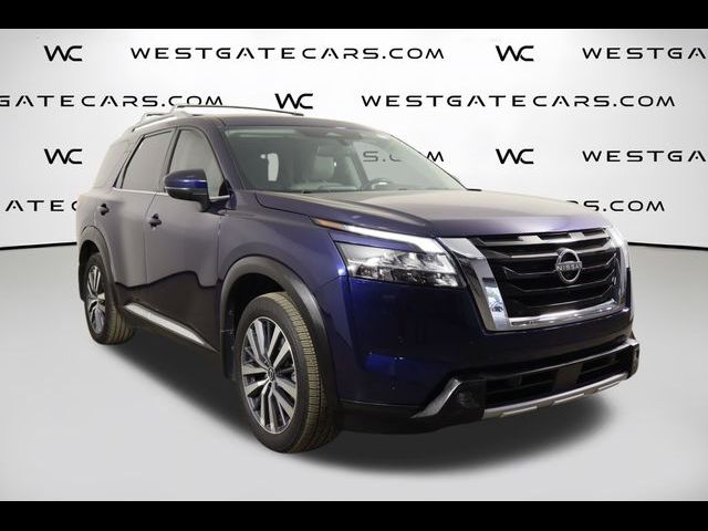 2022 Nissan Pathfinder Platinum
