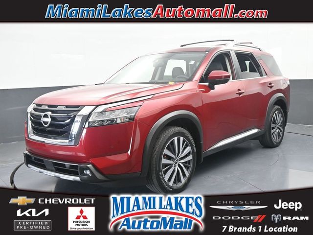 2022 Nissan Pathfinder Platinum