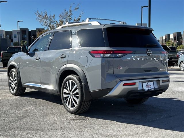 2022 Nissan Pathfinder Platinum