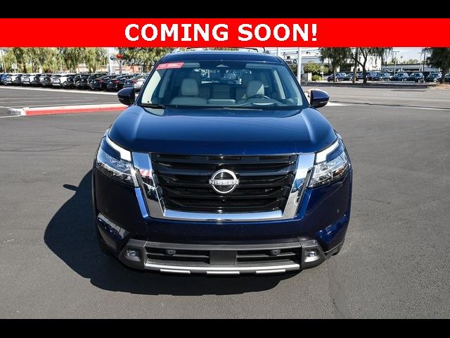 2022 Nissan Pathfinder Platinum