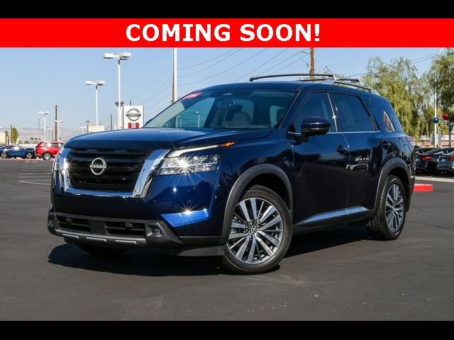 2022 Nissan Pathfinder Platinum
