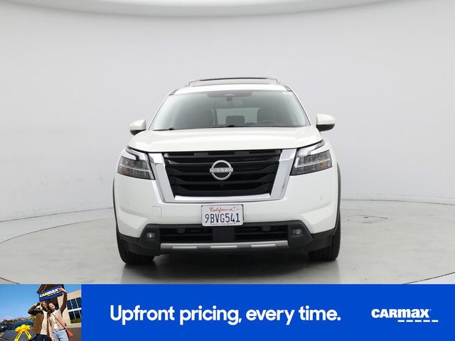 2022 Nissan Pathfinder Platinum