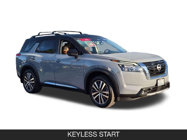 2022 Nissan Pathfinder Platinum