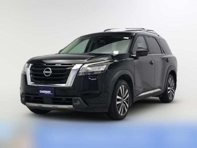 2022 Nissan Pathfinder Platinum