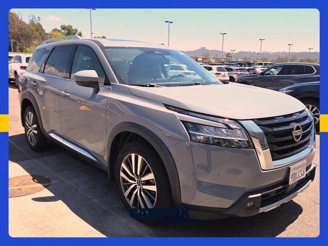 2022 Nissan Pathfinder Platinum