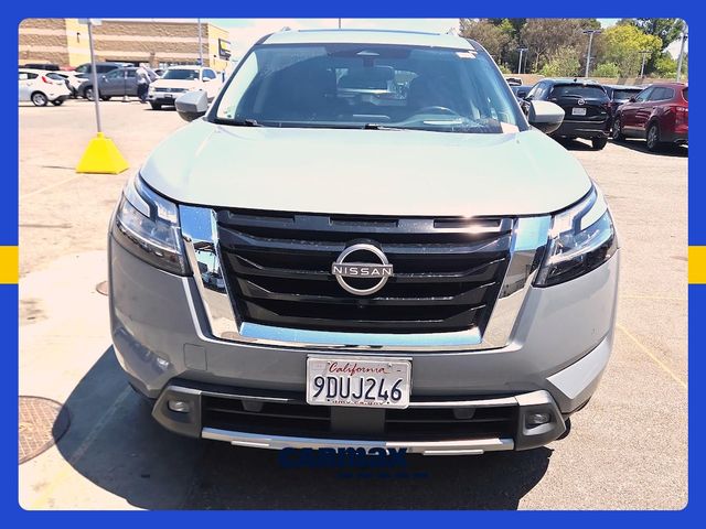 2022 Nissan Pathfinder Platinum