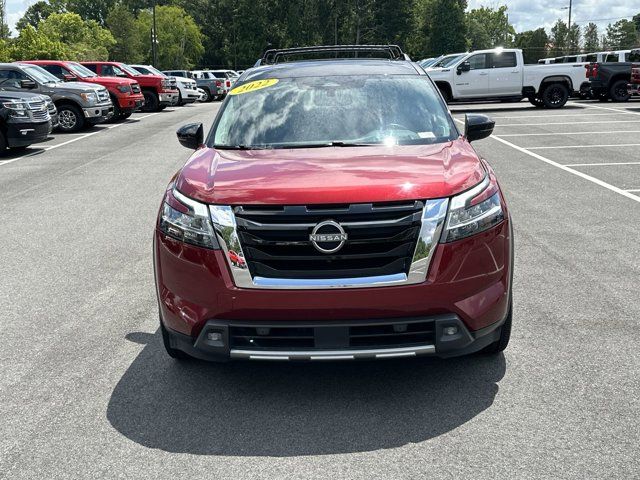2022 Nissan Pathfinder Platinum