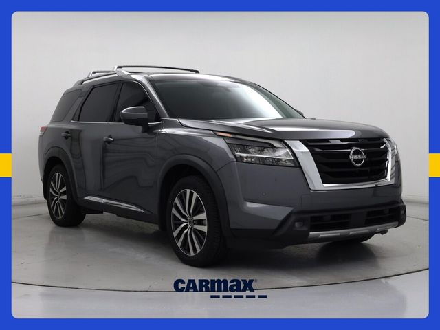 2022 Nissan Pathfinder Platinum
