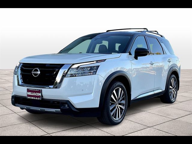 2022 Nissan Pathfinder Platinum