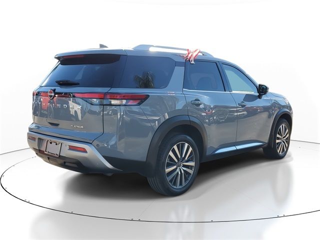 2022 Nissan Pathfinder Platinum