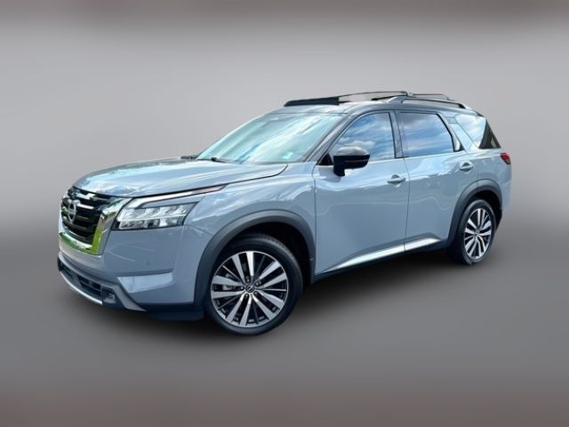 2022 Nissan Pathfinder Platinum