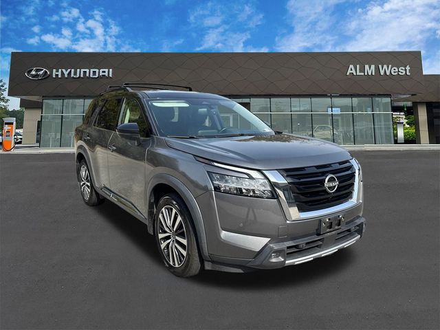 2022 Nissan Pathfinder Platinum