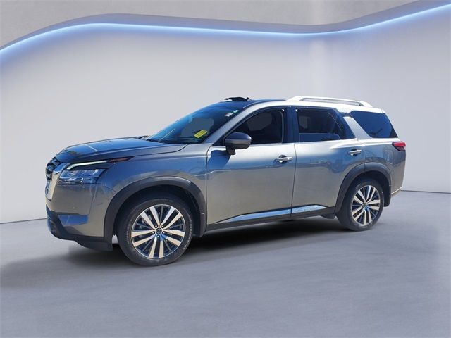 2022 Nissan Pathfinder Platinum