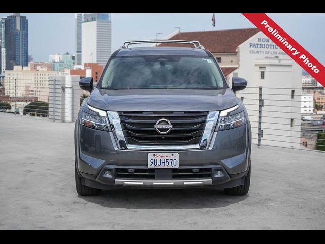 2022 Nissan Pathfinder Platinum