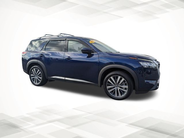 2022 Nissan Pathfinder Platinum