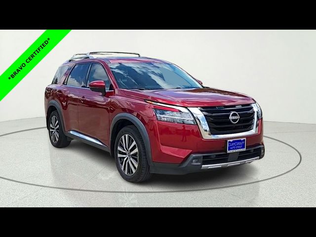 2022 Nissan Pathfinder Platinum