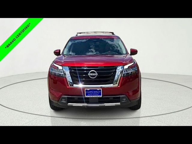 2022 Nissan Pathfinder Platinum