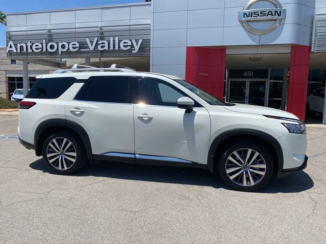 2022 Nissan Pathfinder Platinum