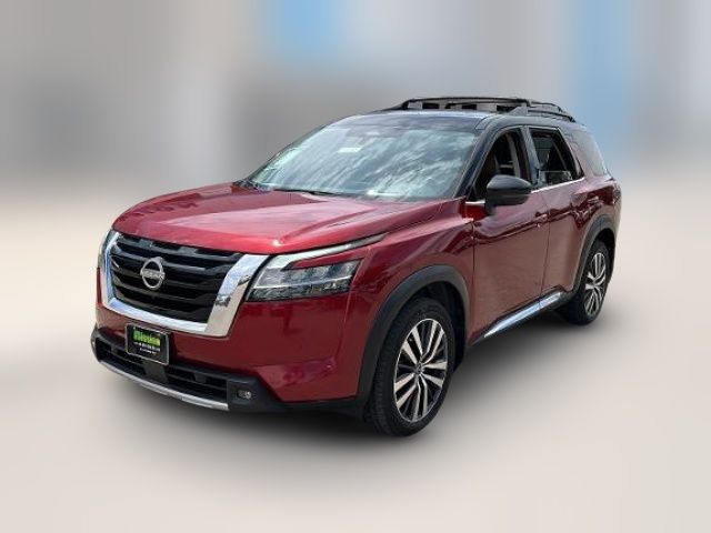 2022 Nissan Pathfinder Platinum