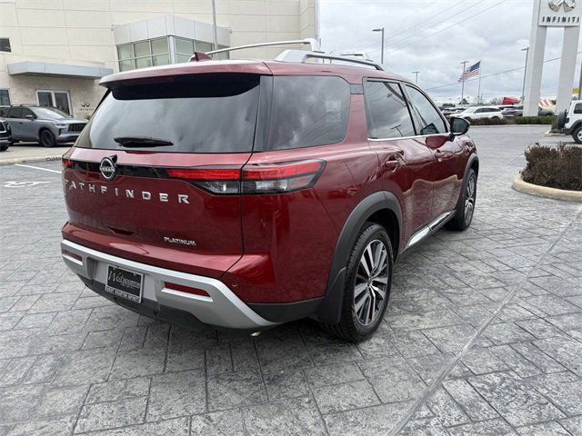 2022 Nissan Pathfinder Platinum