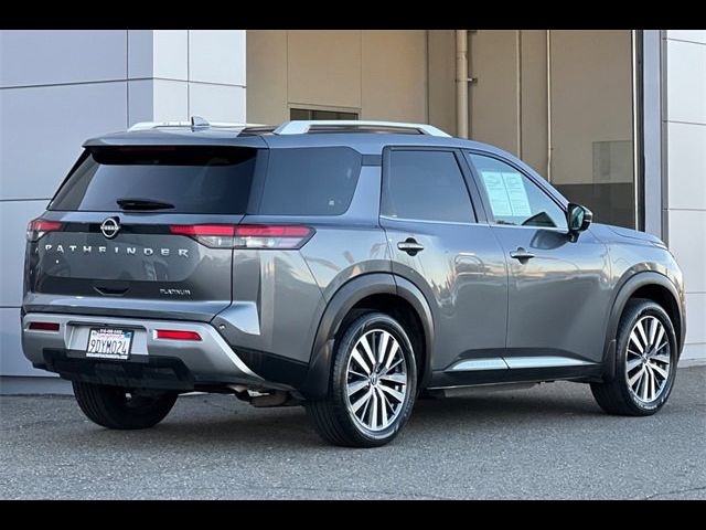 2022 Nissan Pathfinder Platinum