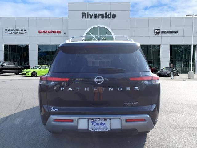 2022 Nissan Pathfinder Platinum