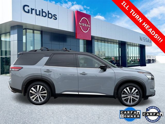 2022 Nissan Pathfinder Platinum