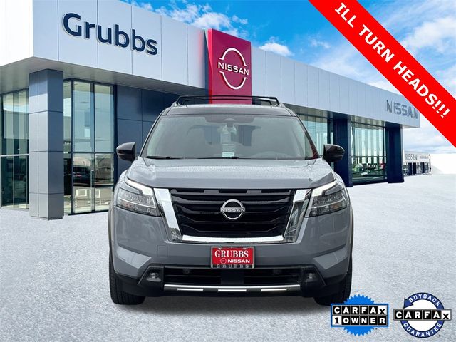 2022 Nissan Pathfinder Platinum