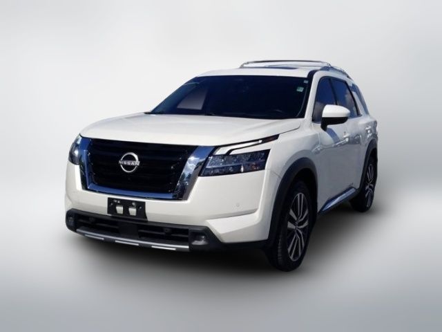 2022 Nissan Pathfinder Platinum