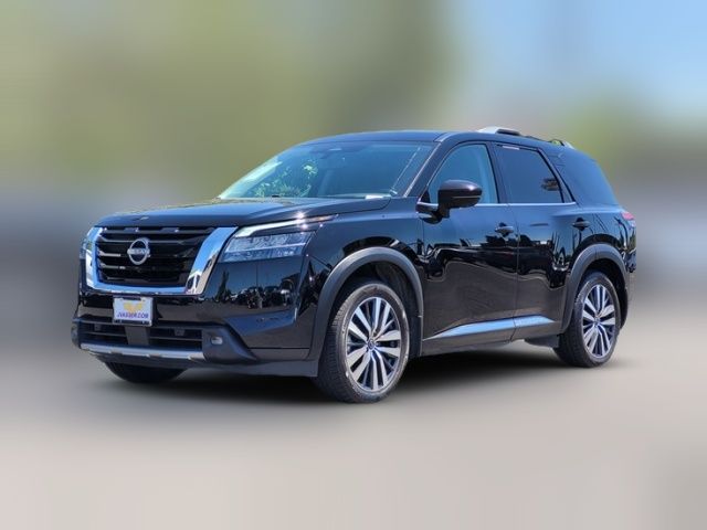 2022 Nissan Pathfinder Platinum