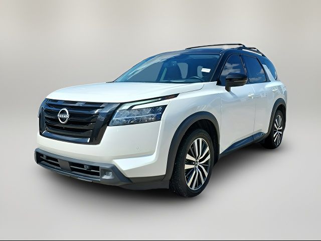 2022 Nissan Pathfinder Platinum