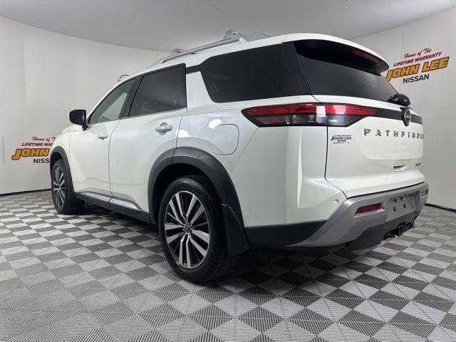 2022 Nissan Pathfinder Platinum