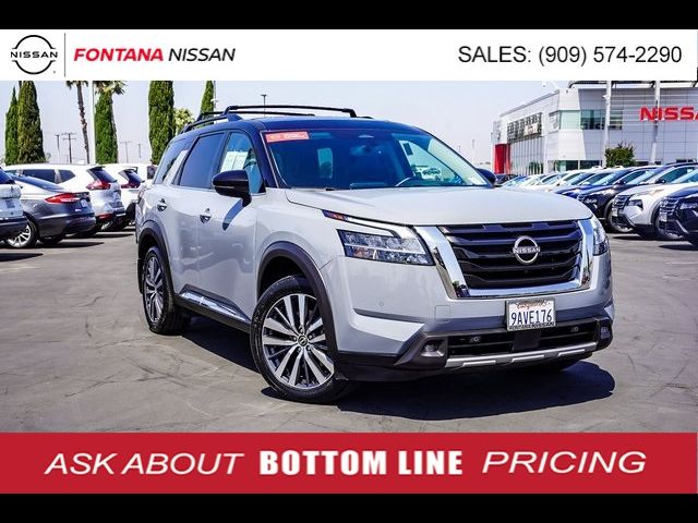 2022 Nissan Pathfinder Platinum
