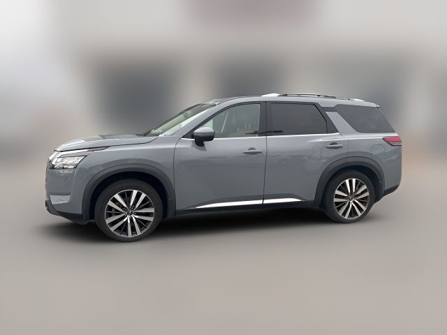 2022 Nissan Pathfinder Platinum