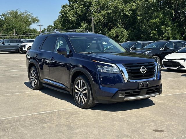 2022 Nissan Pathfinder Platinum