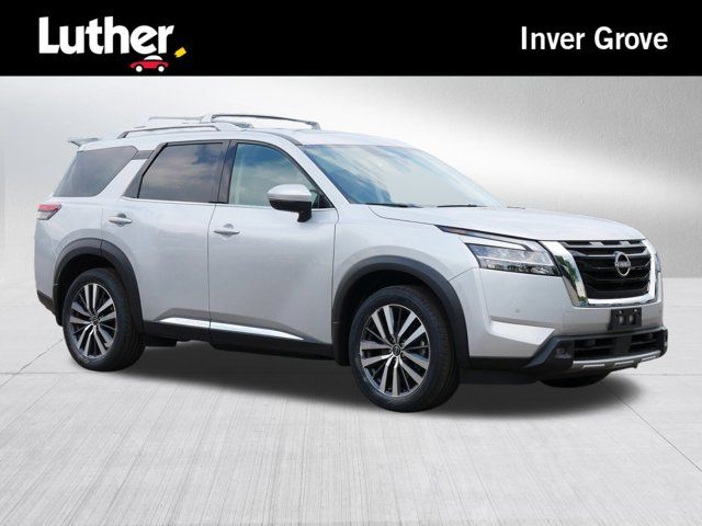 2022 Nissan Pathfinder Platinum