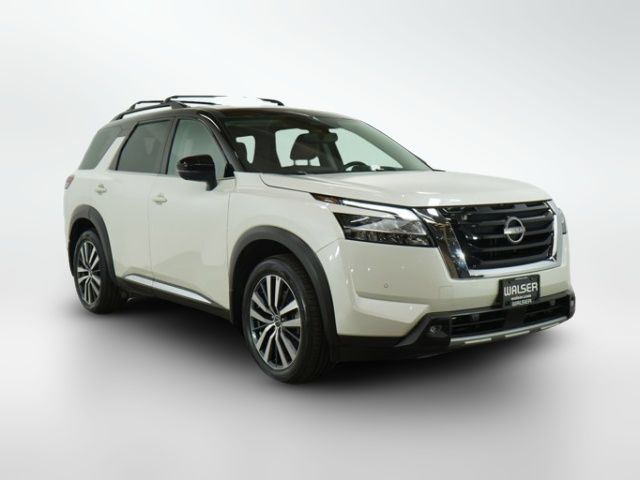 2022 Nissan Pathfinder Platinum