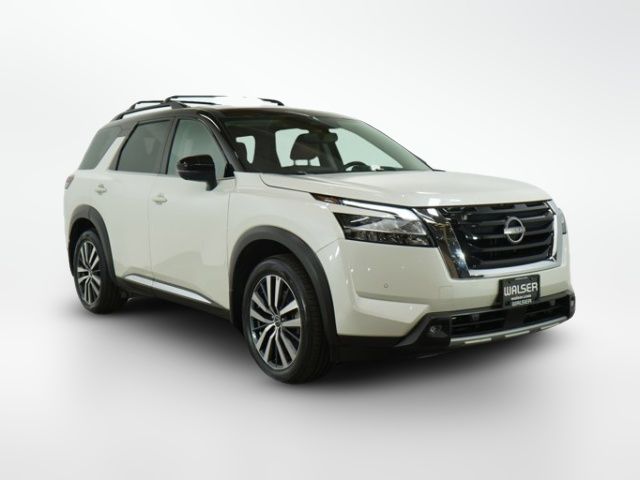 2022 Nissan Pathfinder Platinum