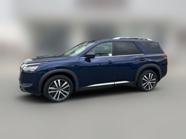 2022 Nissan Pathfinder Platinum