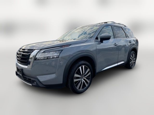 2022 Nissan Pathfinder Platinum