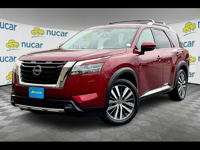 2022 Nissan Pathfinder Platinum