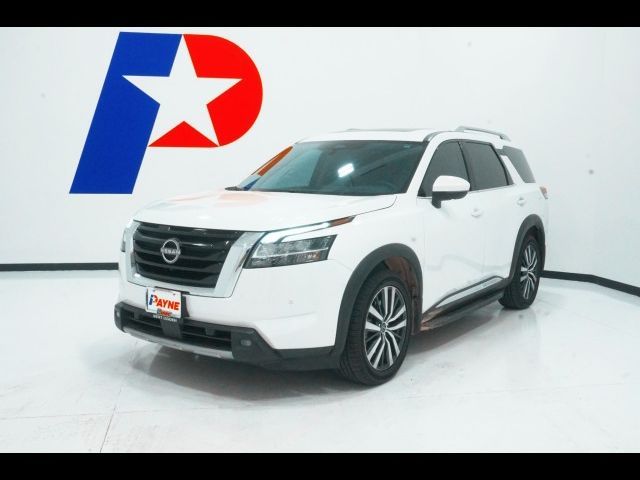 2022 Nissan Pathfinder Platinum