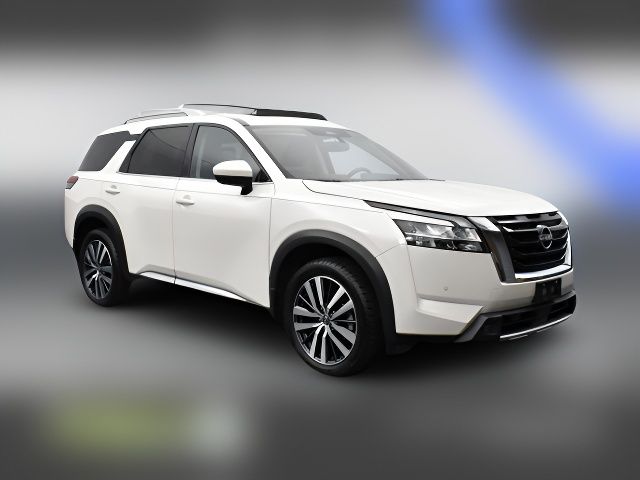 2022 Nissan Pathfinder Platinum