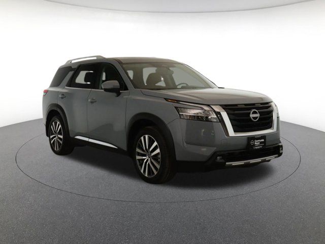 2022 Nissan Pathfinder Platinum