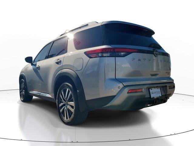 2022 Nissan Pathfinder Platinum