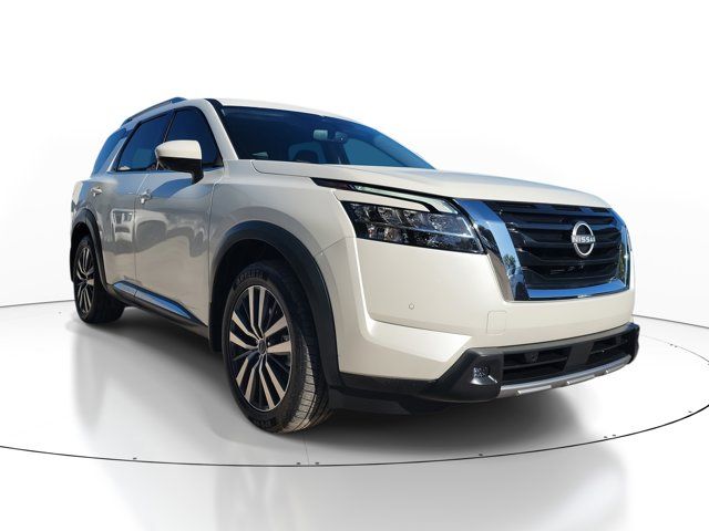 2022 Nissan Pathfinder Platinum