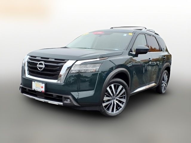 2022 Nissan Pathfinder Platinum